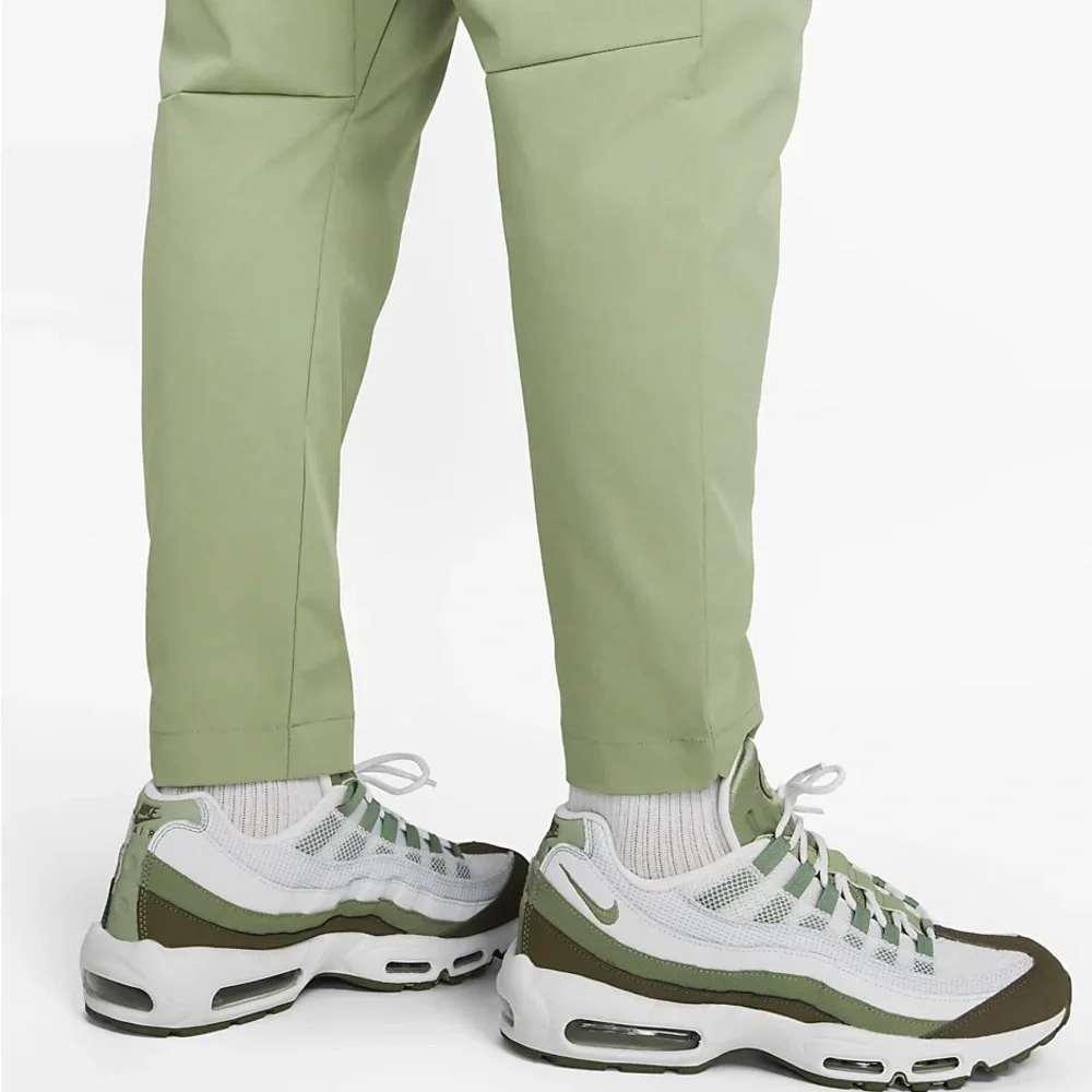 Nike Club Woven Tapered Leg Pants Oil Green  NWT DX0623-386 Medium - Picture 5 of 11